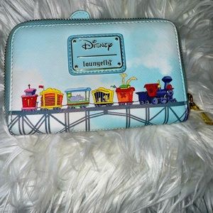 Disneys Dumbo loungefly